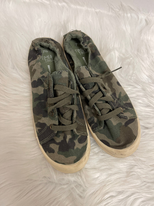 Camouflage Print Shoes Sneakers Time And Tru, Size 7.5