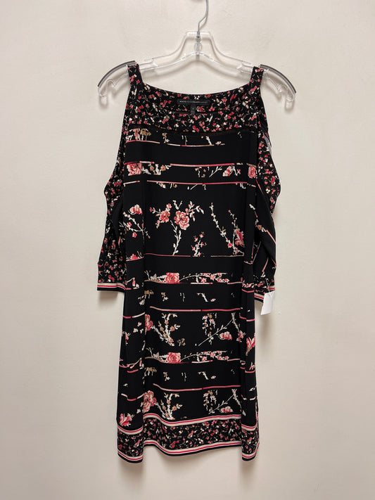 Dress Casual Short By White House Black Market In Black & Pink, Size: S