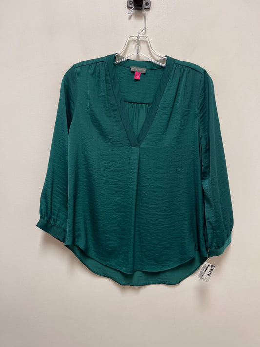 Top Long Sleeve By Vince Camuto In Green, Size: Xs