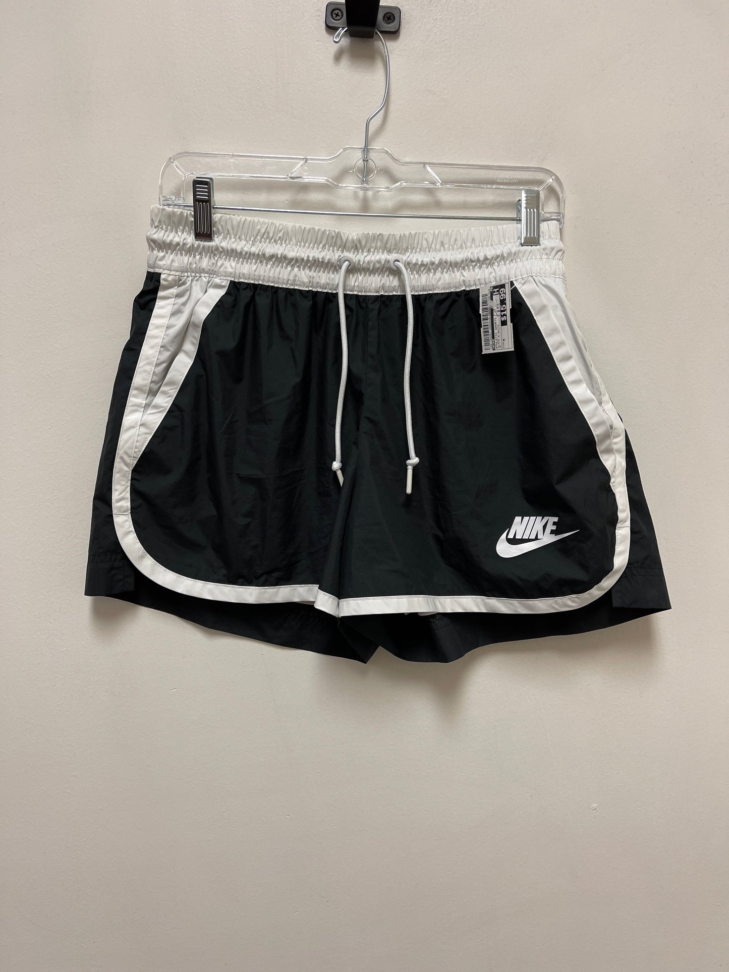 Athletic Shorts By Nike In Black & White, Size: M