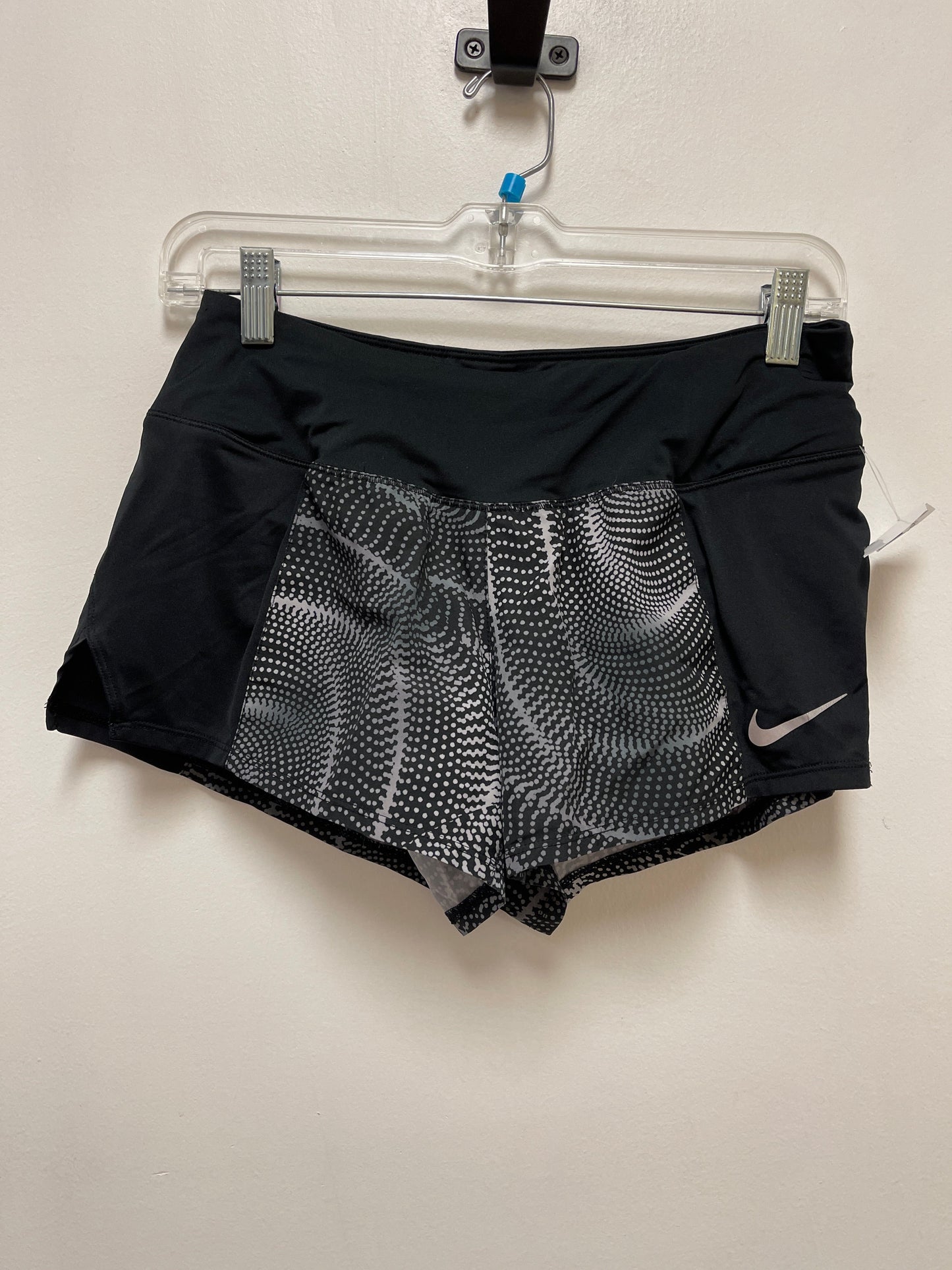 Athletic Shorts By Nike In Black, Size: S