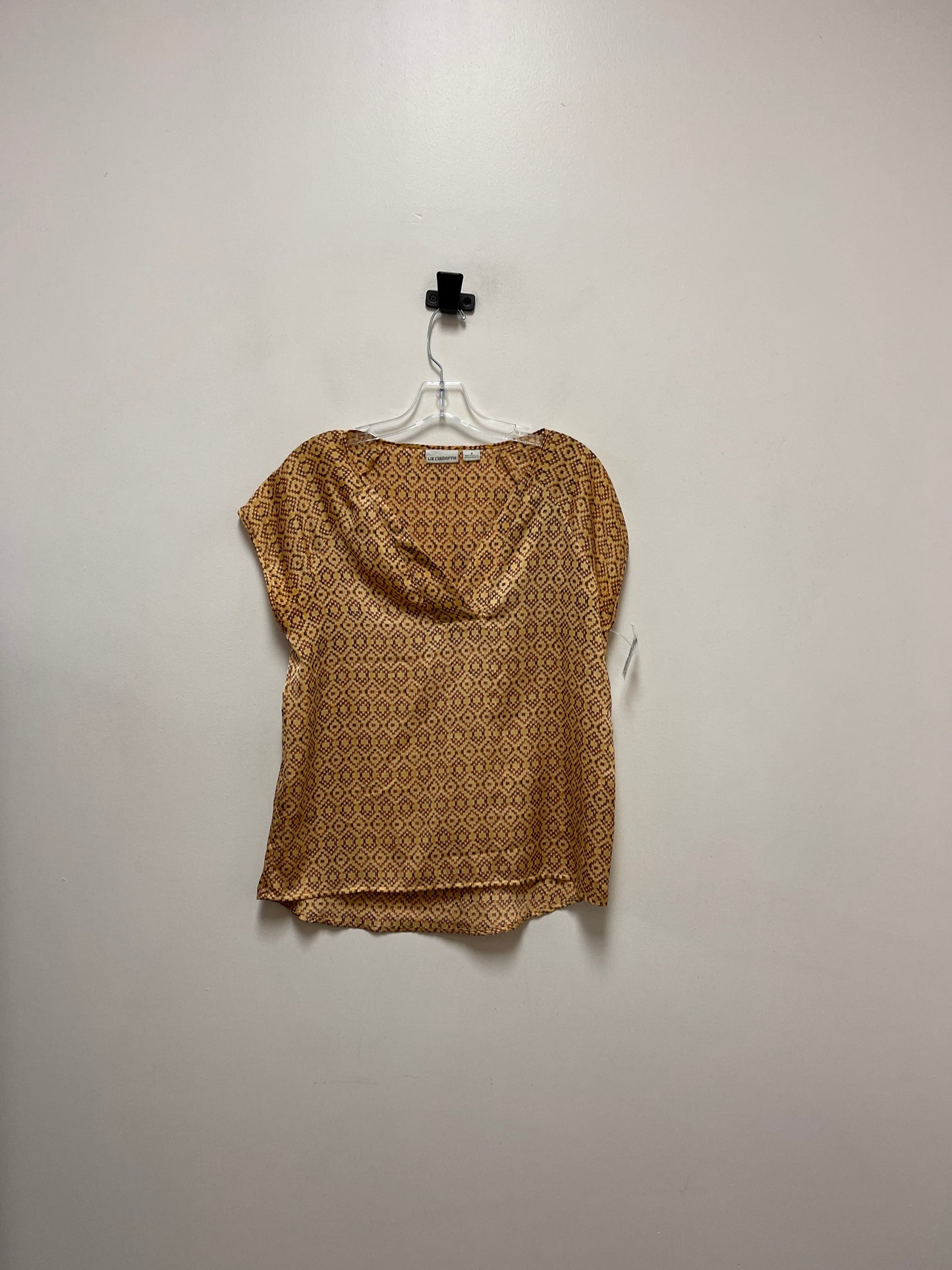 Top Short Sleeve By Liz Claiborne In Yellow, Size: S