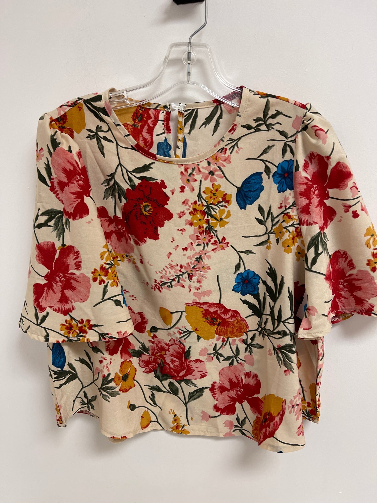 Top Short Sleeve By Shein In Floral Print, Size: L