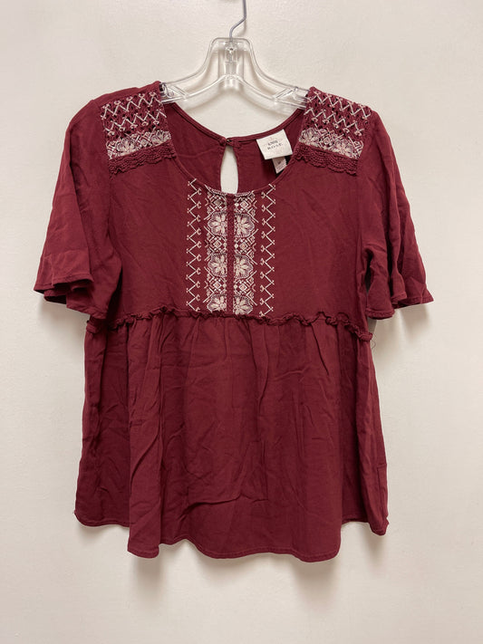 Top Short Sleeve By Knox Rose In Red, Size: M