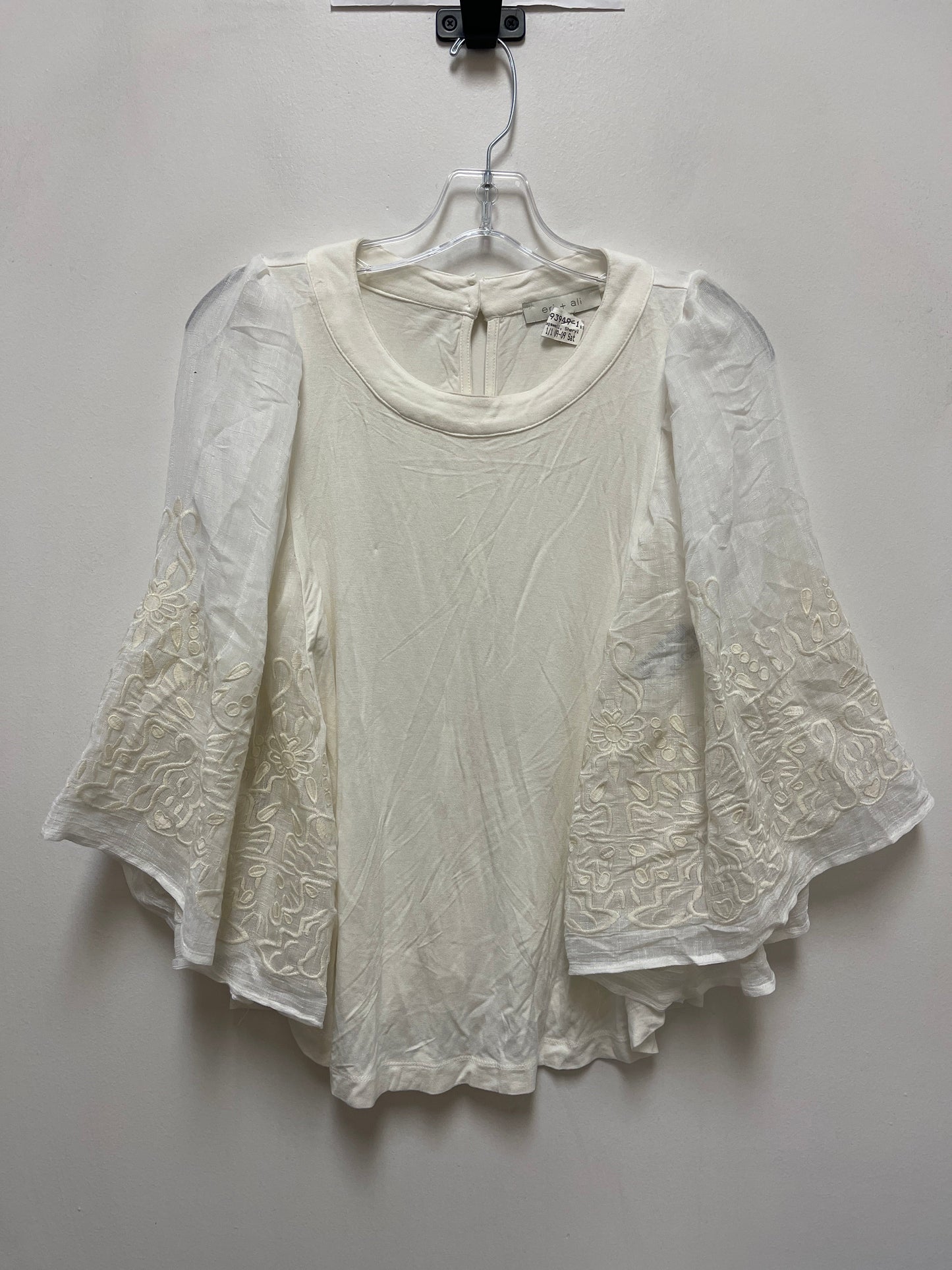 Top Short Sleeve By Eri + Ali In White, Size: Xs