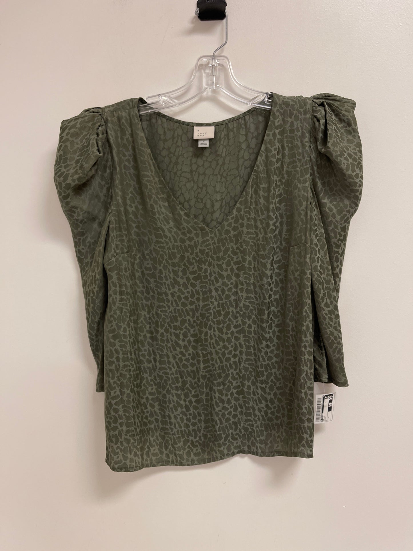 Top Long Sleeve By A New Day In Green, Size: S