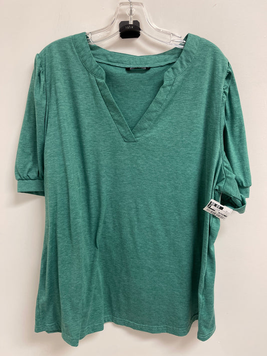 Top Short Sleeve By Clothes Mentor In Green, Size: 2x