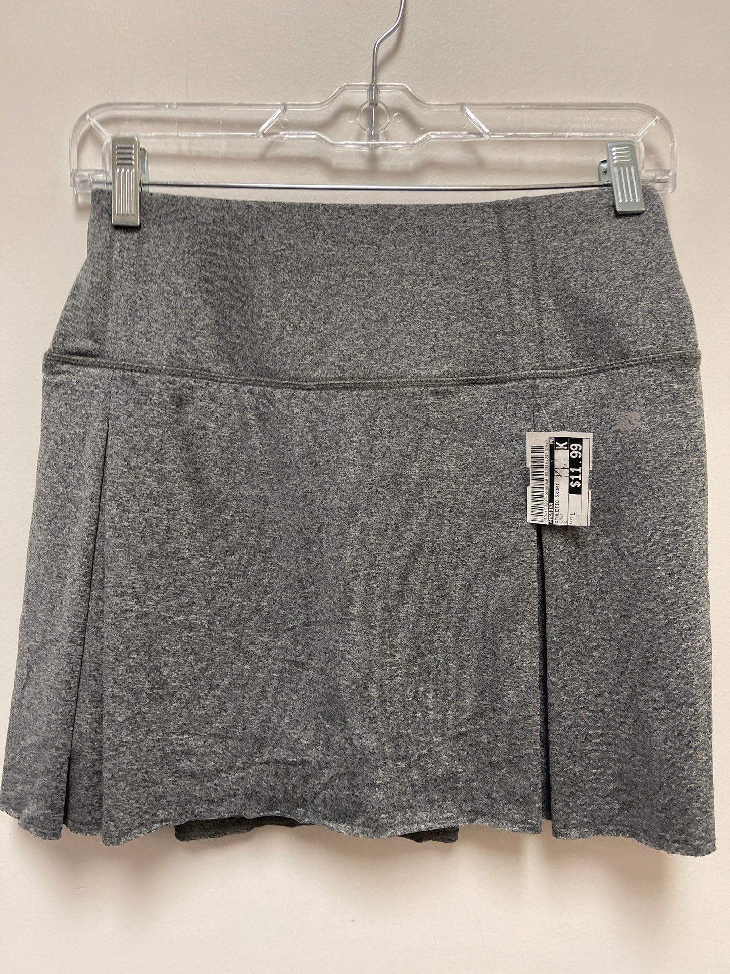 Athletic Skort By Marika In Grey, Size: L