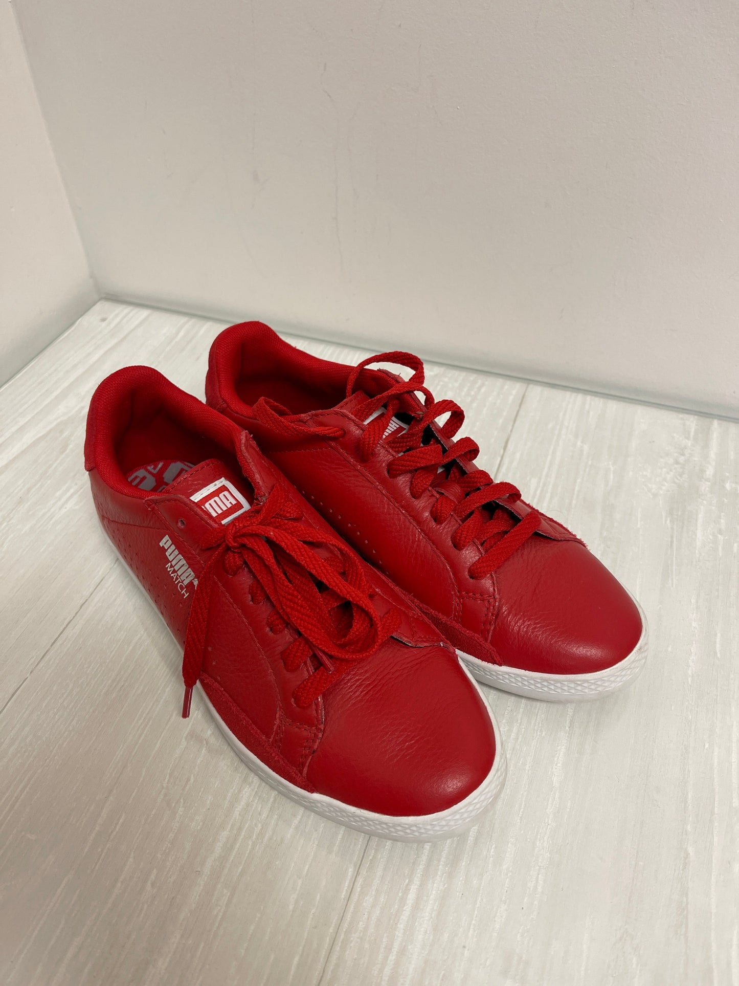 Shoes Sneakers By Puma In Red, Size: 6.5