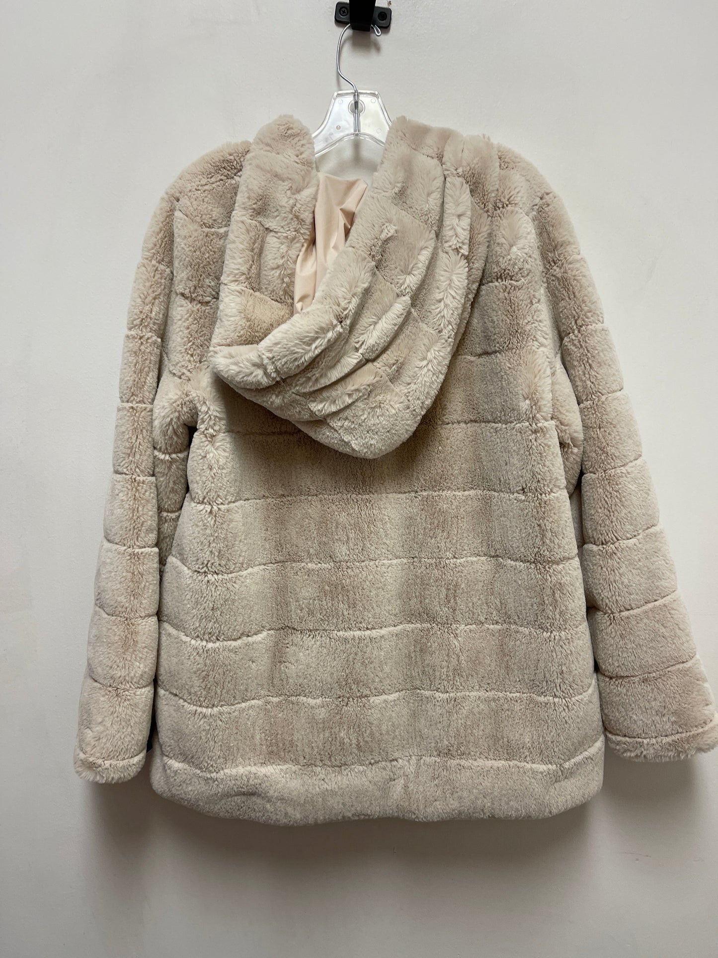 Coat Faux Fur & Sherpa By Laundry In Cream, Size: L