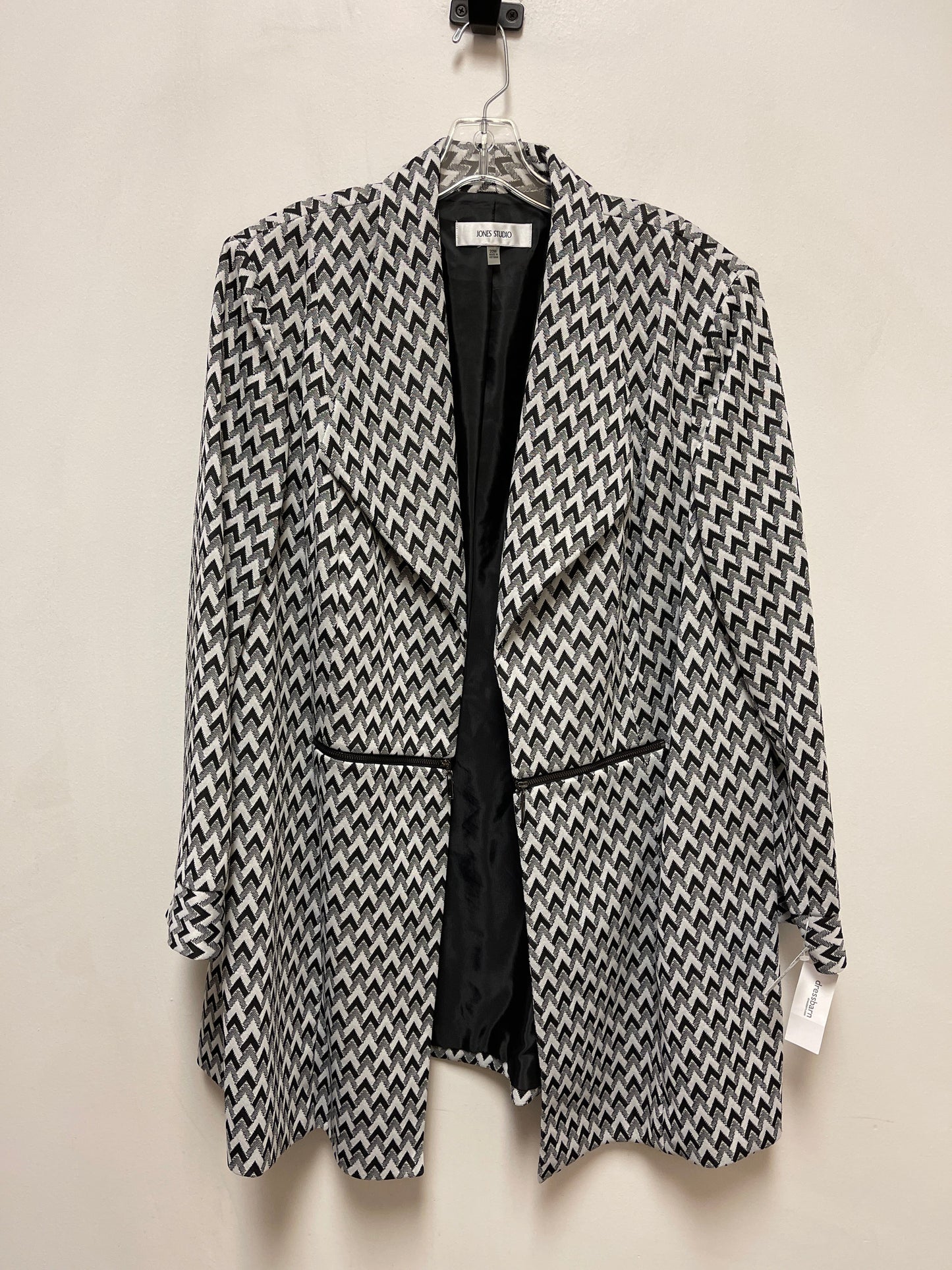 Coat Other By Jones Studio In Black & White, Size: 2x