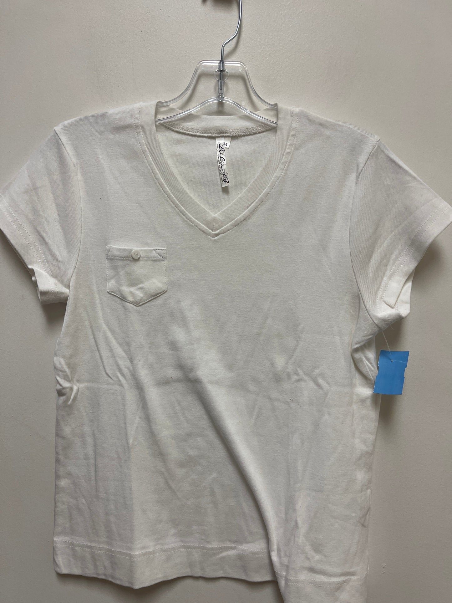 Top Short Sleeve Basic By Clothes Mentor In White, Size: M