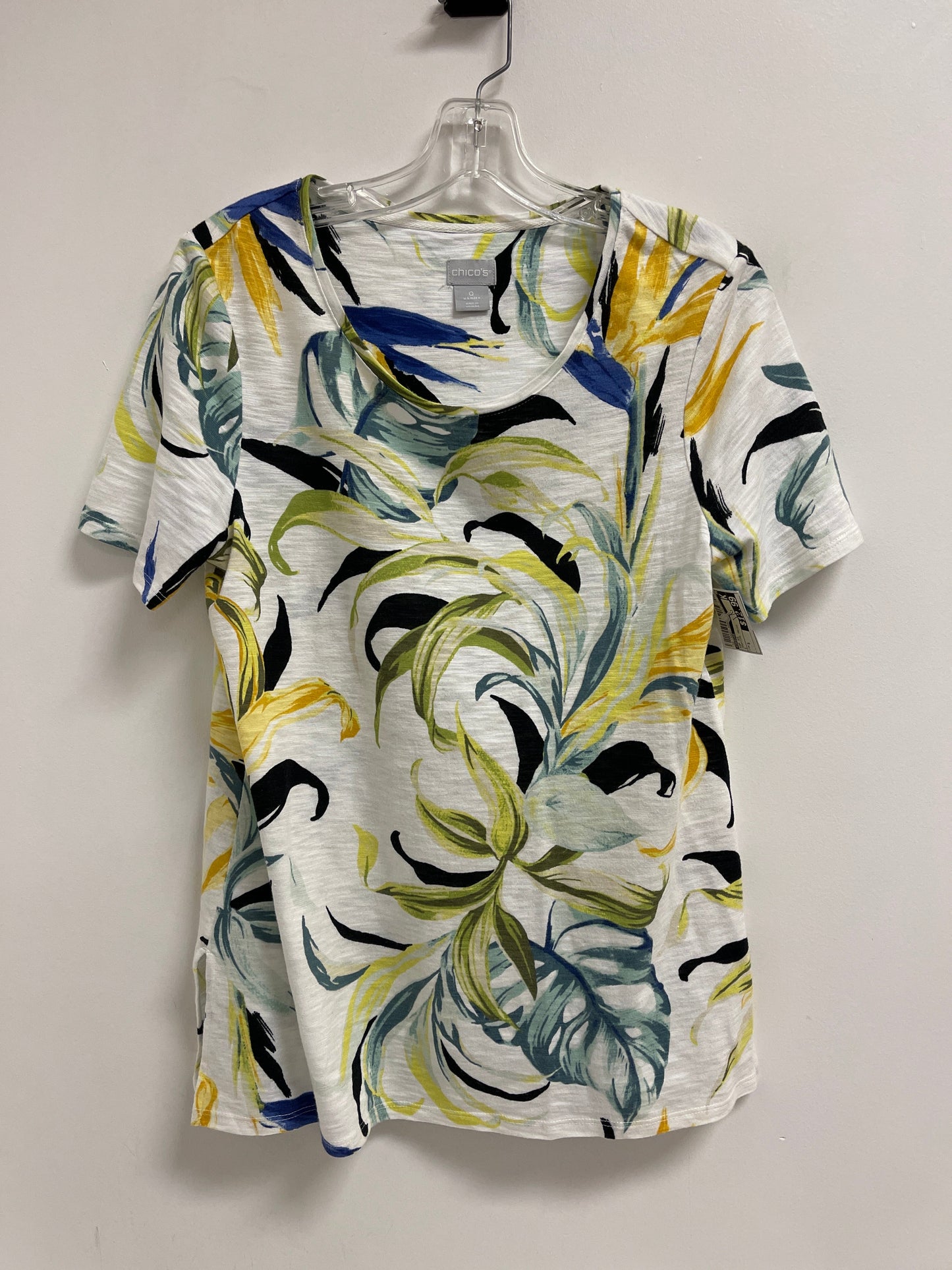 Top Short Sleeve By Chicos In Tropical Print, Size: S