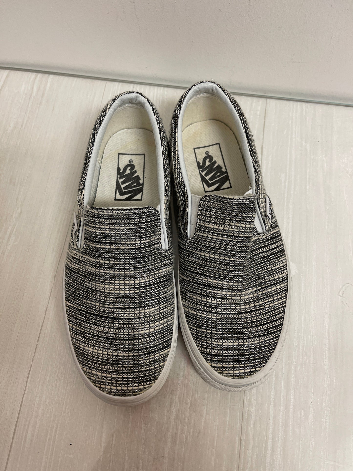 Shoes Sneakers By Vans In Grey, Size: 6