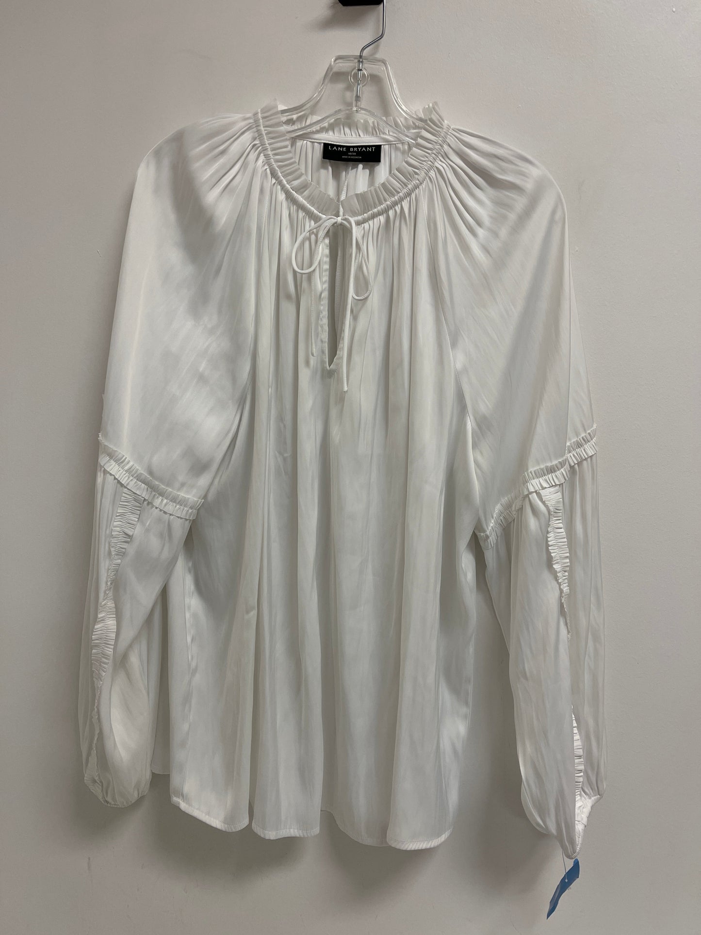 Top Long Sleeve By Lane Bryant In White, Size: 2x