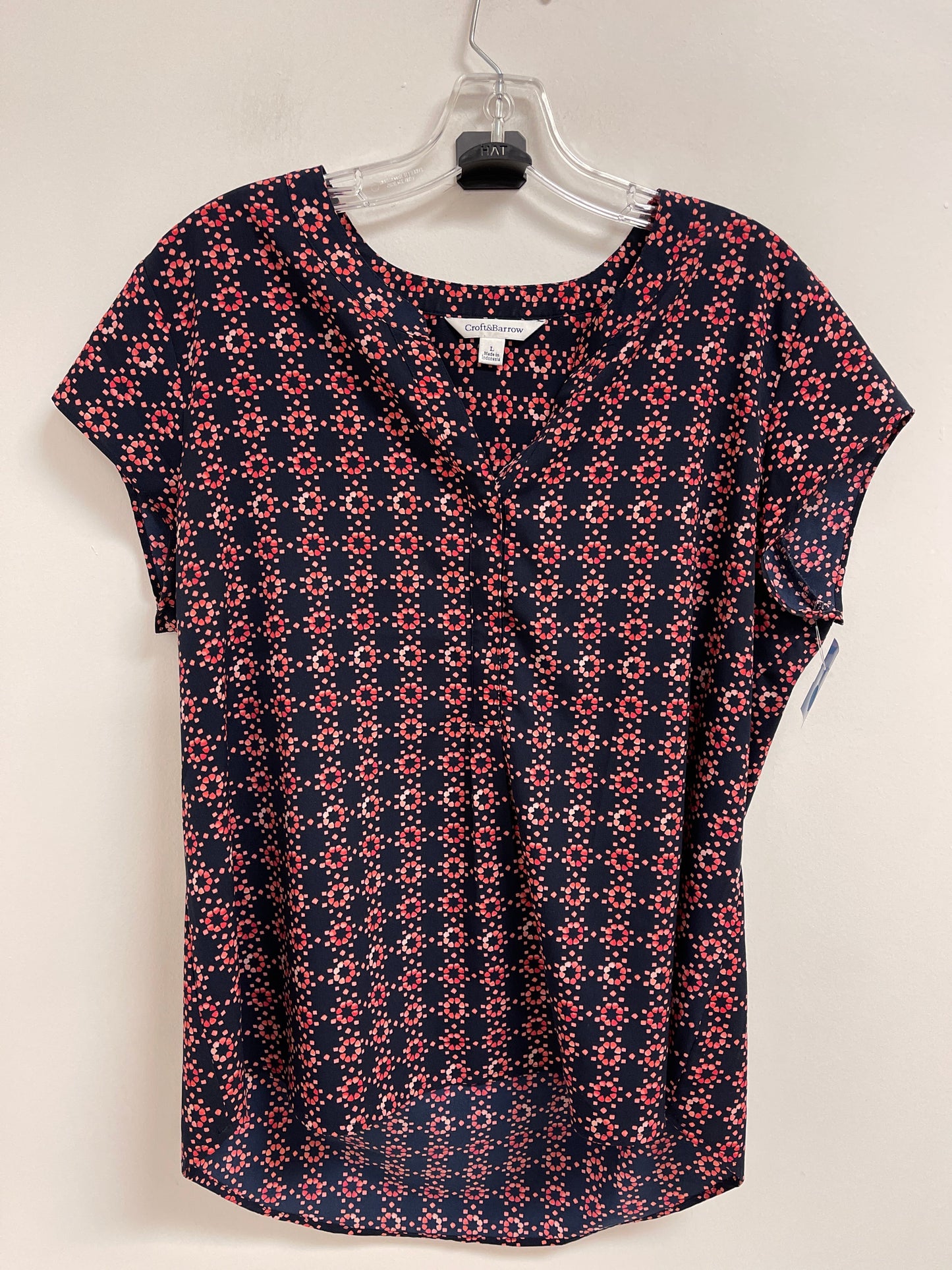 Blouse Short Sleeve By Croft And Barrow In Blue & Pink, Size: L