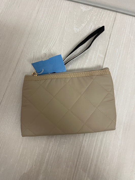 Wallet By Clothes Mentor, Size: Medium