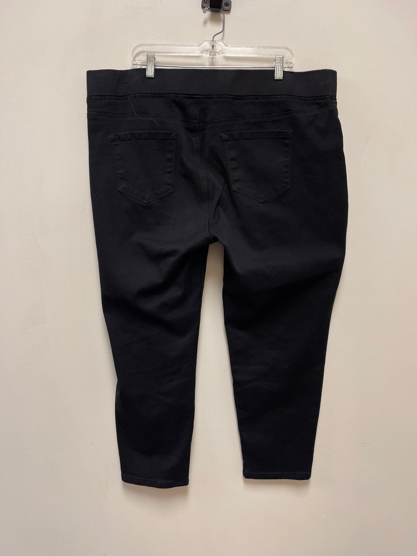 Jeans Skinny By Avenue In Black Denim, Size: 22