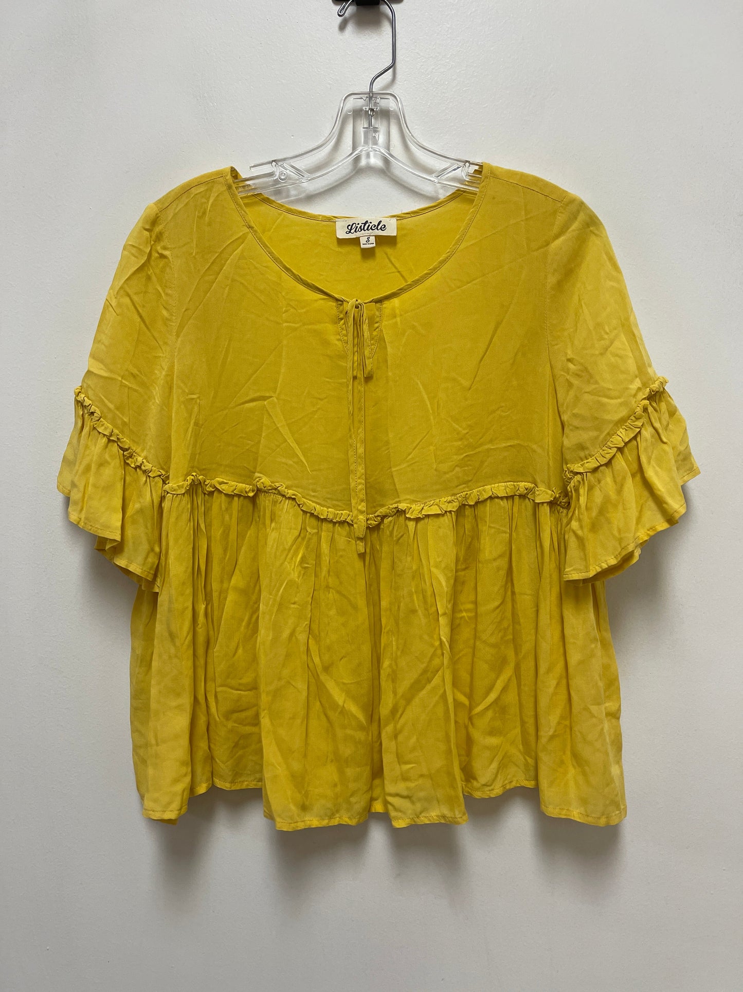 Top Short Sleeve By Listicle In Yellow, Size: S