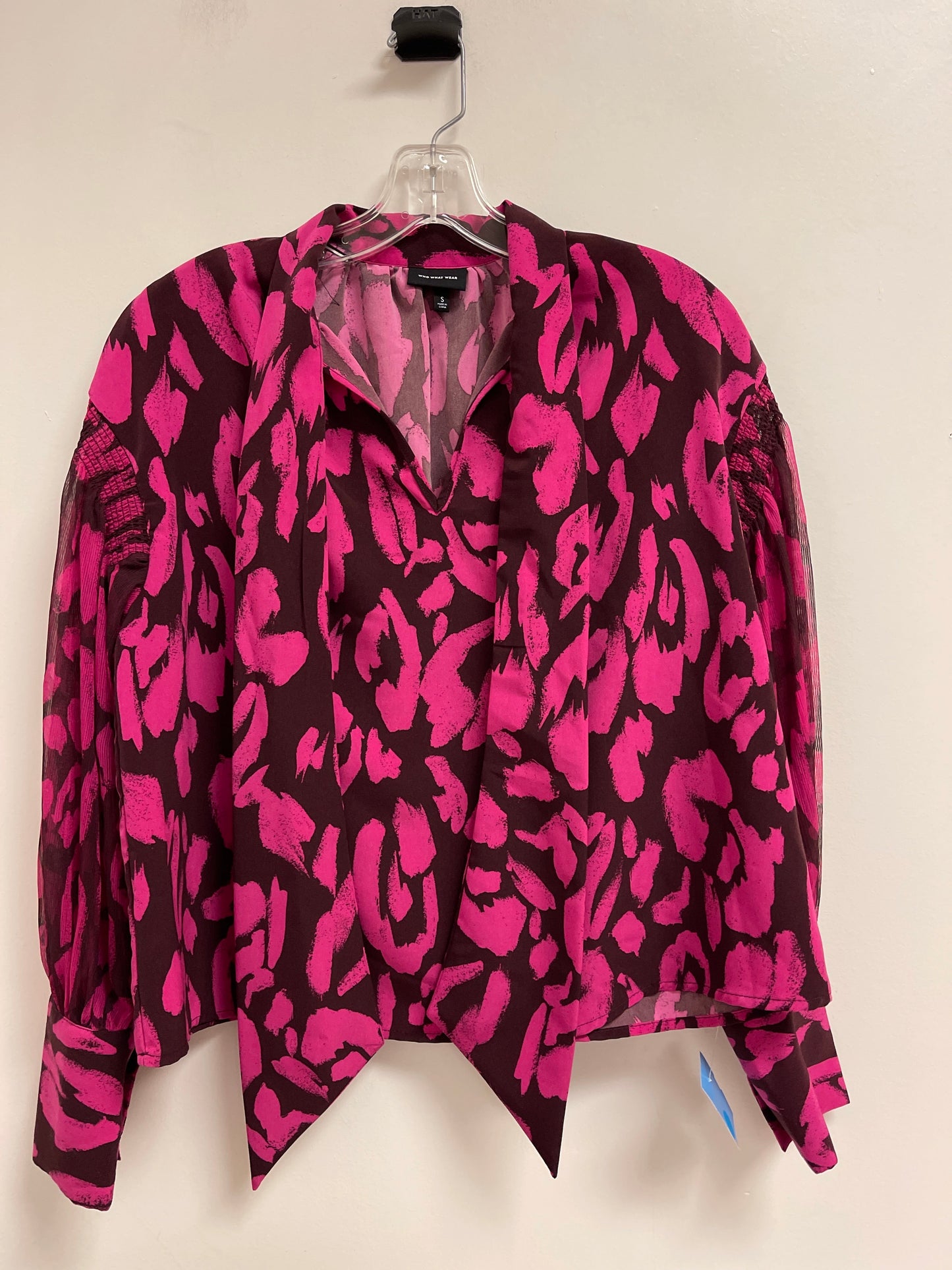 Top Long Sleeve By Who What Wear In Pink, Size: S