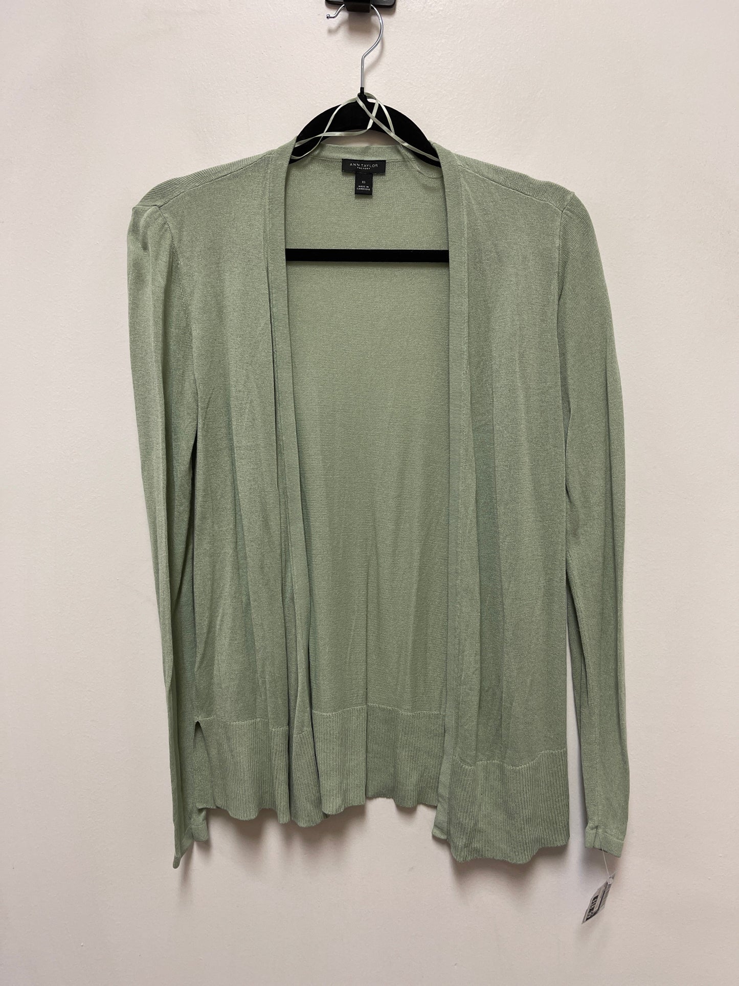 Sweater Cardigan By Ann Taylor In Green, Size: Xs