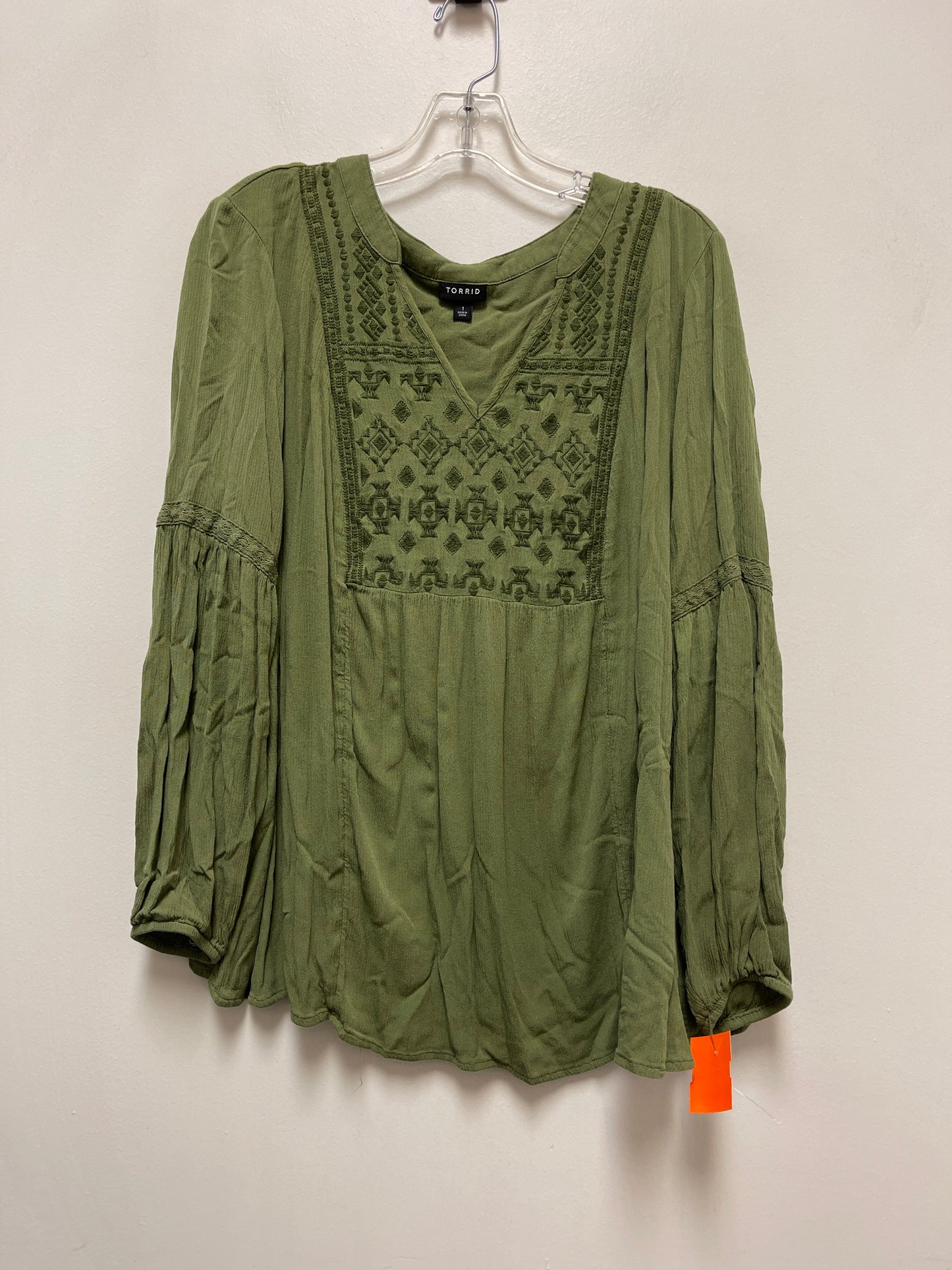 Top Long Sleeve By Torrid In Green, Size: 1x