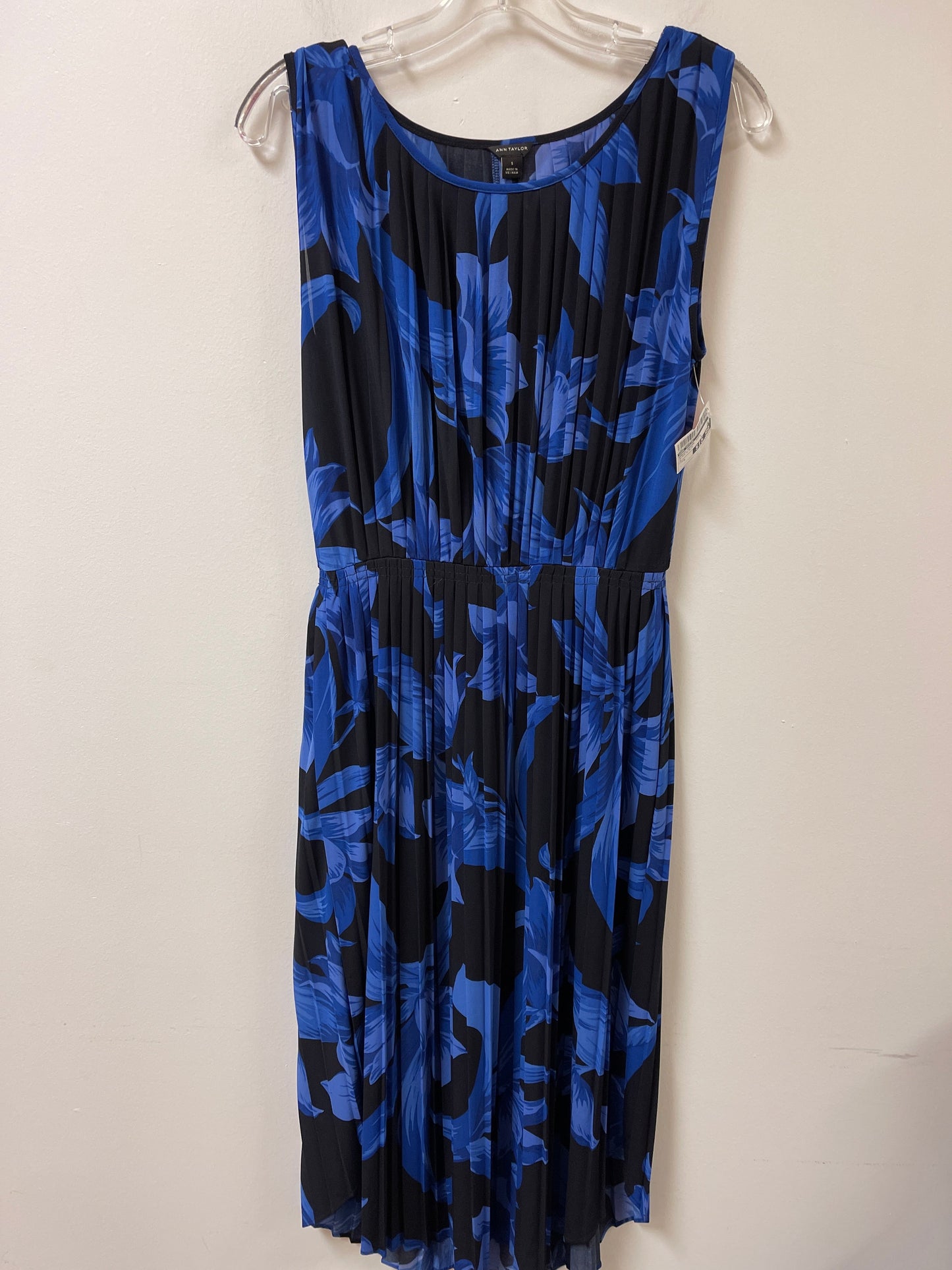 Dress Casual Midi By Ann Taylor In Black & Blue, Size: S