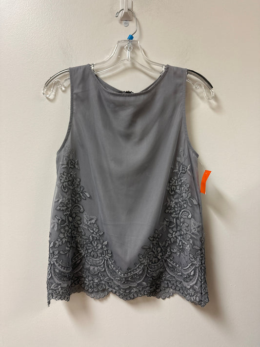 Top Sleeveless By Clothes Mentor In Grey, Size: Xs