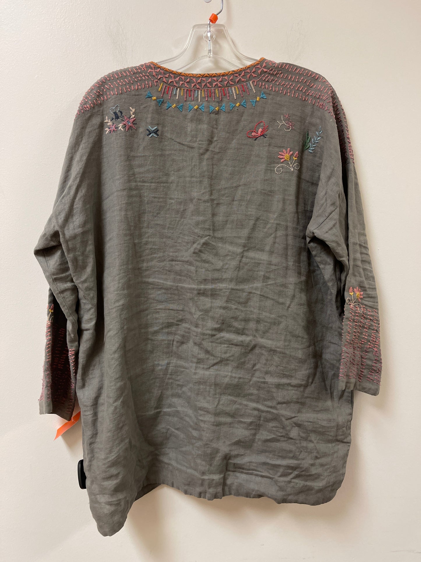 Top Long Sleeve By Johnny Was In Grey, Size: S