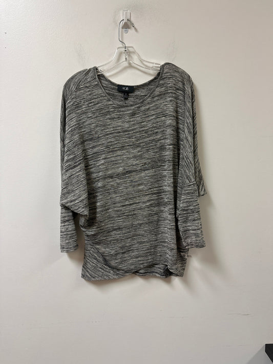 Top Long Sleeve By Agb In Silver, Size: M