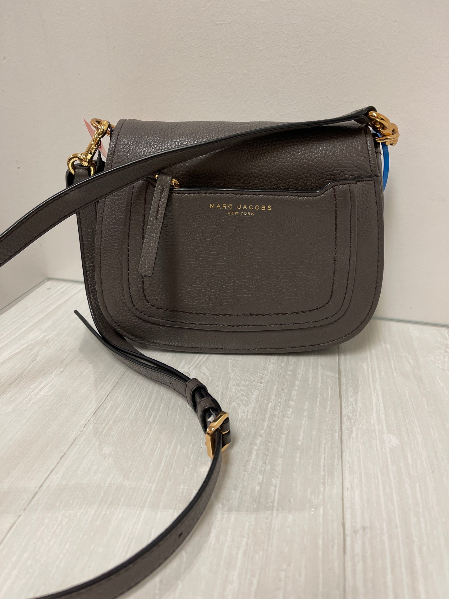 Crossbody Luxury Designer By Marc Jacobs, Size: Medium