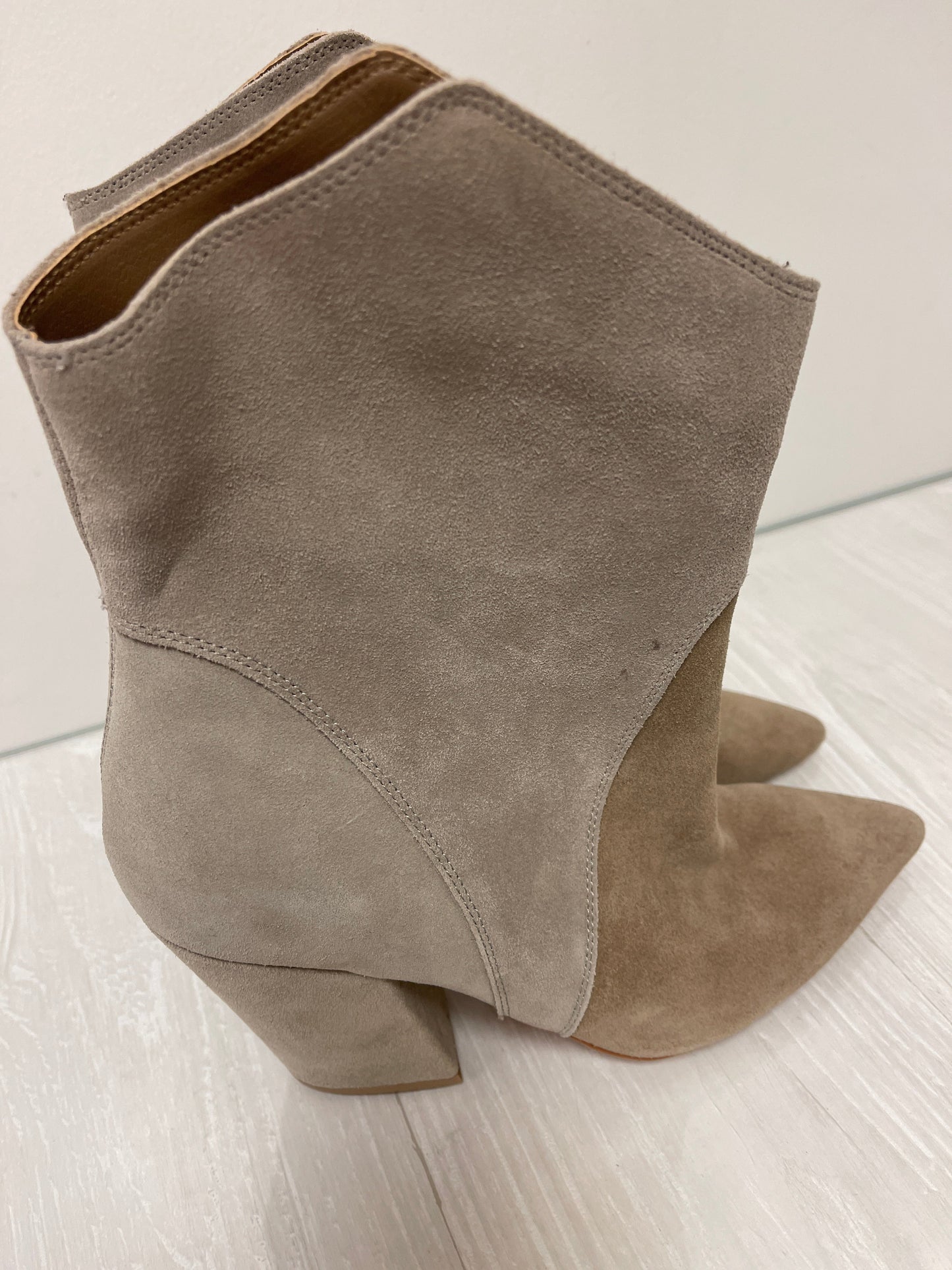 Boots Ankle Heels By Dolce Vita In Cream, Size: 9.5