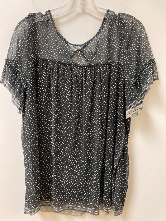 Top Short Sleeve By Max Studio In Black & White, Size: 1x