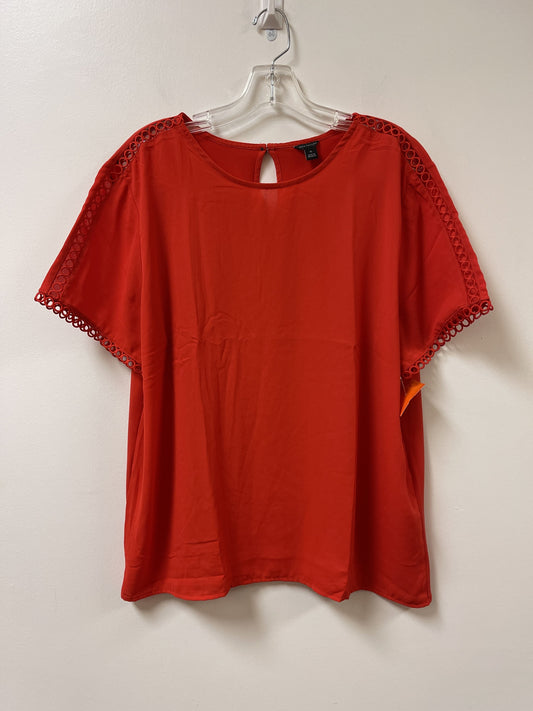 Top Short Sleeve By Ann Taylor  Size: Xl