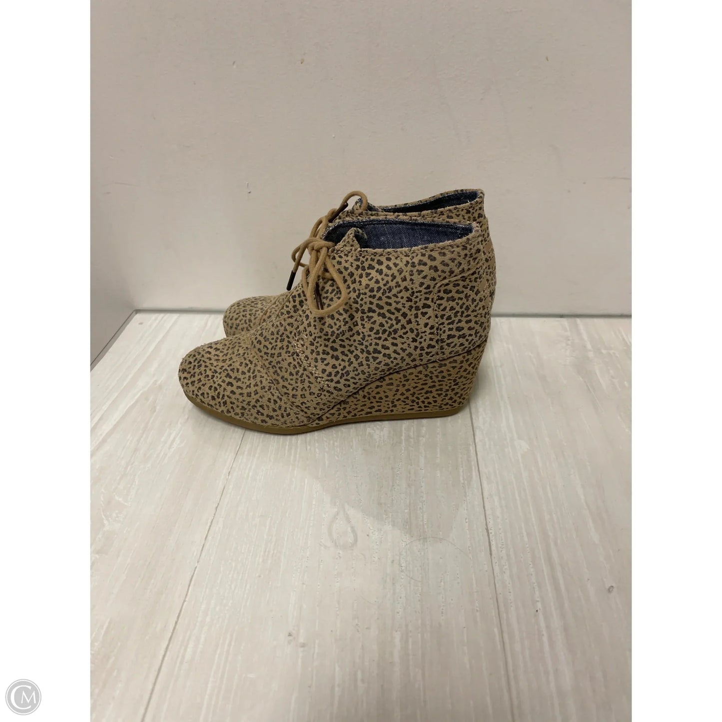 Shoes Heels Wedge By Toms In Animal Print, Size: 7