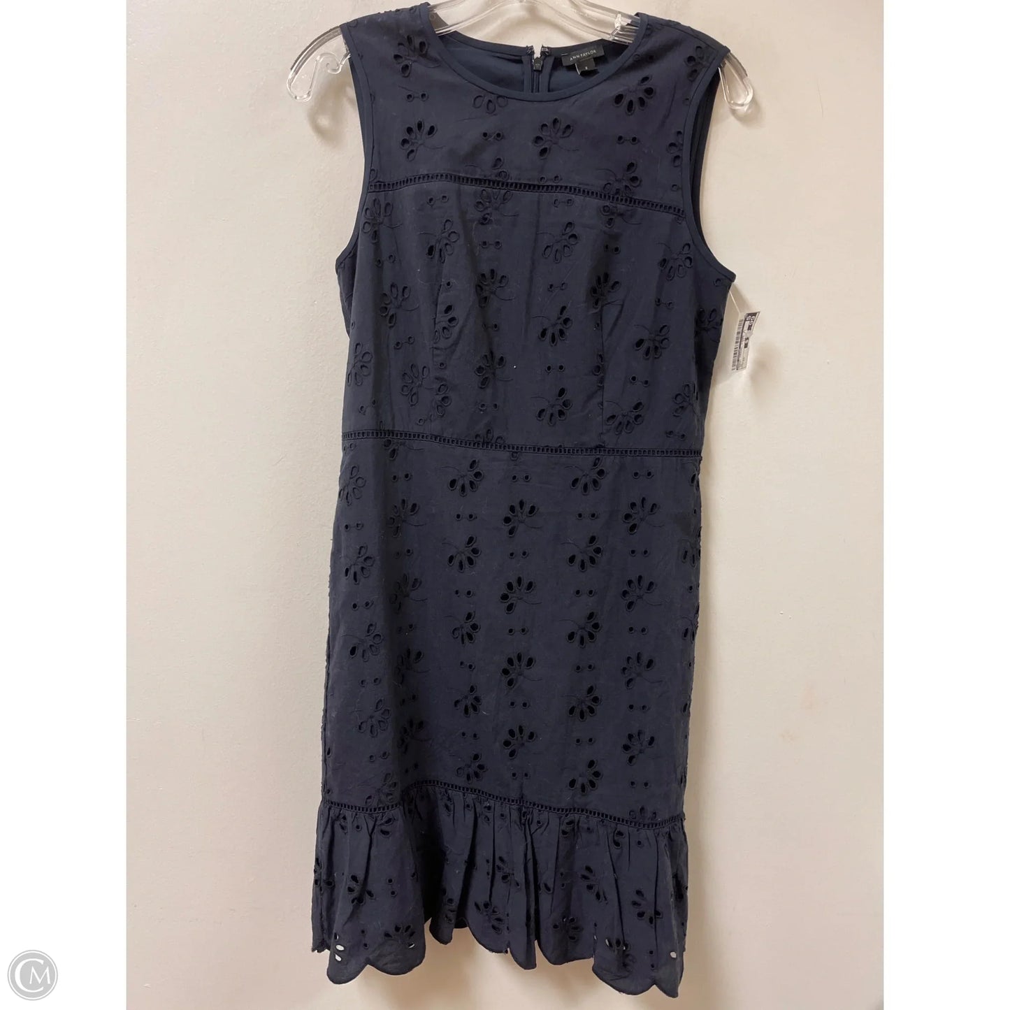 Dress Casual Short By Ann Taylor In Navy, Size: Xs