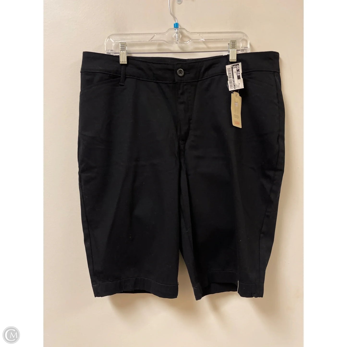 Shorts By St Johns Bay In Black, Size: 16