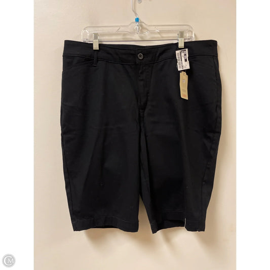 Shorts By St Johns Bay In Black, Size: 16