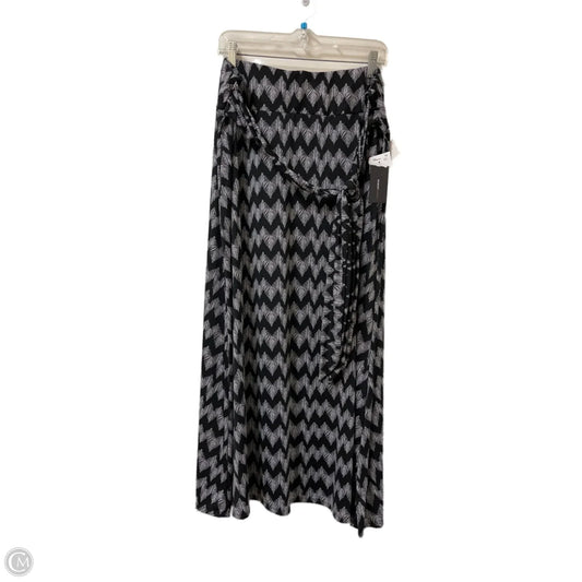 Skirt Maxi By Robert Louis In Black & White, Size: 22