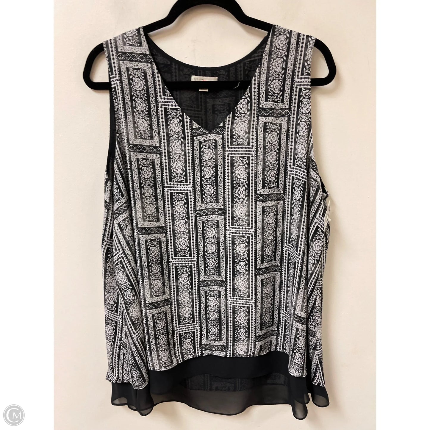 Top Sleeveless By Cato In Black & White, Size: Xl