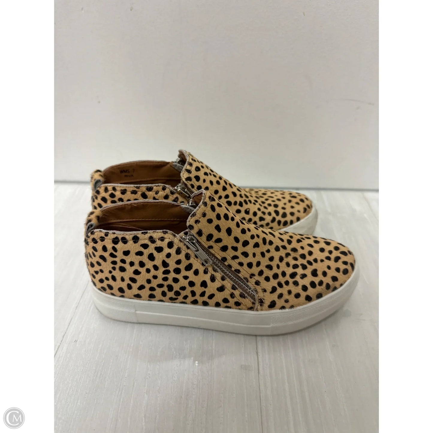 Shoes Flats By Dolce Vita In Animal Print, Size: 7