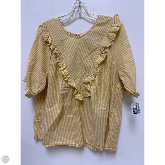 Top Short Sleeve By Terra & Sky In Yellow, Size: Xl
