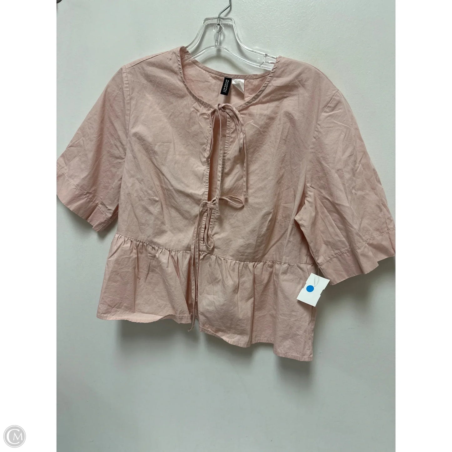 Top Short Sleeve By Divided In Pink, Size: M