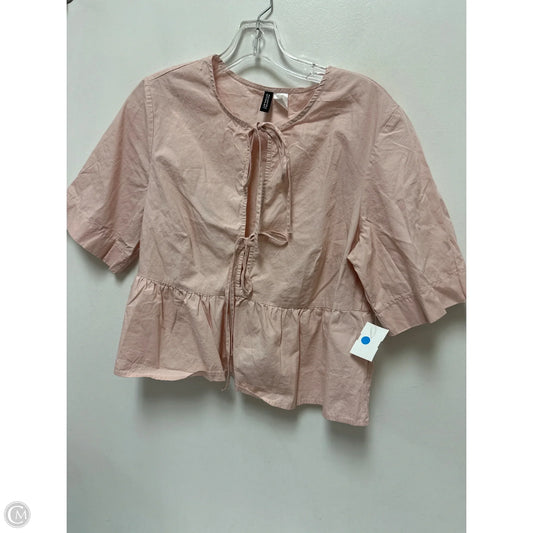 Top Short Sleeve By Divided In Pink, Size: M