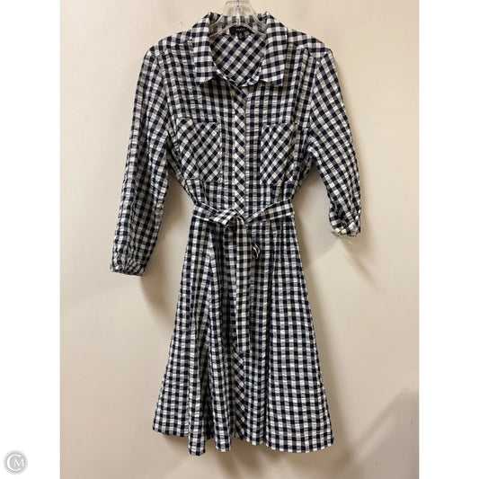 Dress Casual Short By Clothes Mentor In Blue & White, Size: M