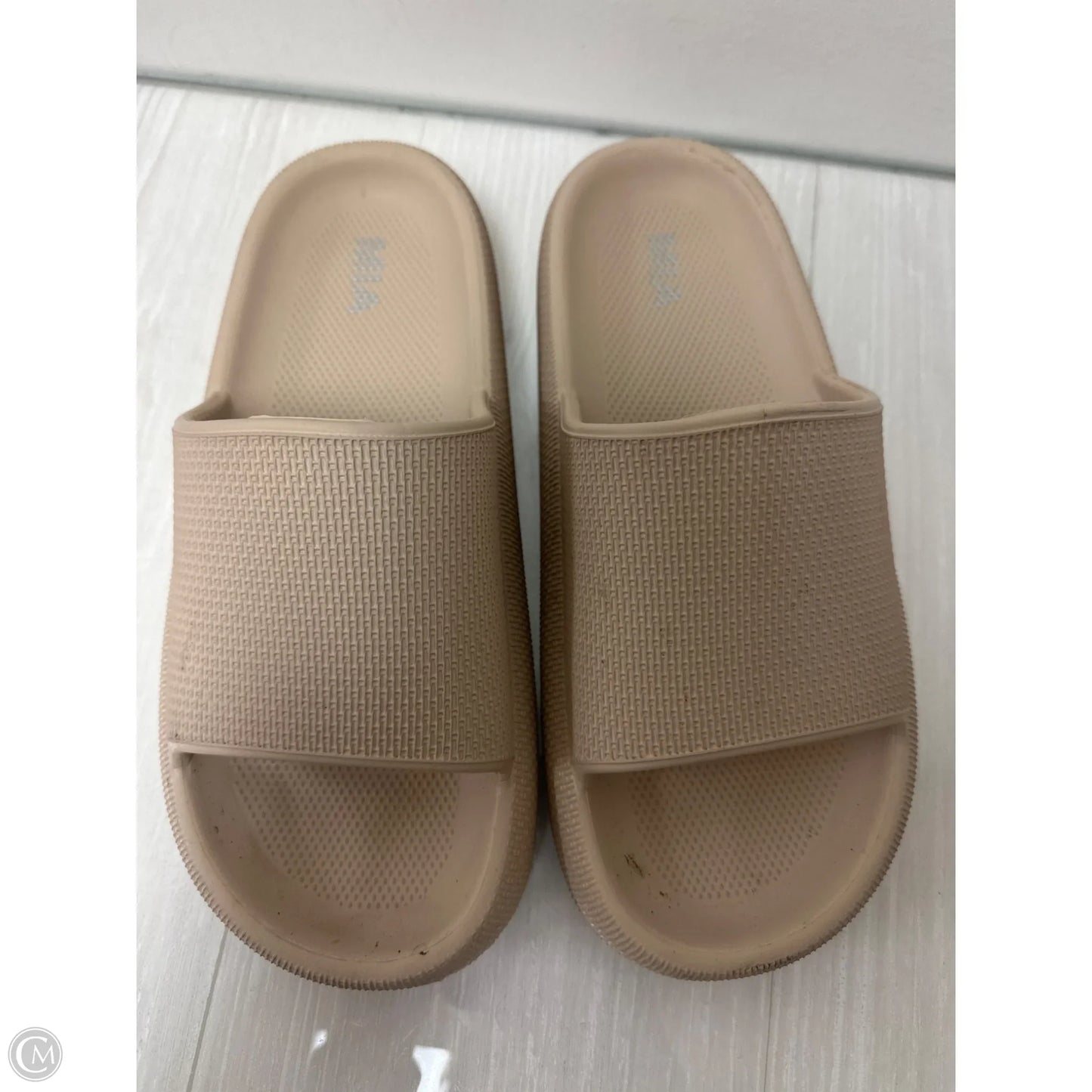 Sandals Flats By Mia In Cream, Size: 9