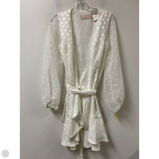 Dress Casual Short By Clothes Mentor In White, Size: Xs