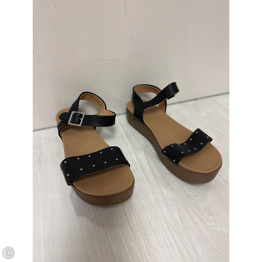Sandals Flats By Report In Black, Size: 5.5