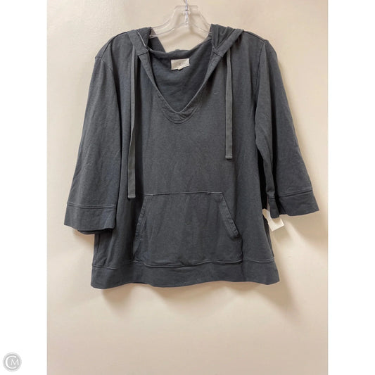 Sweatshirt Crewneck By Lou And Grey In Grey, Size: S