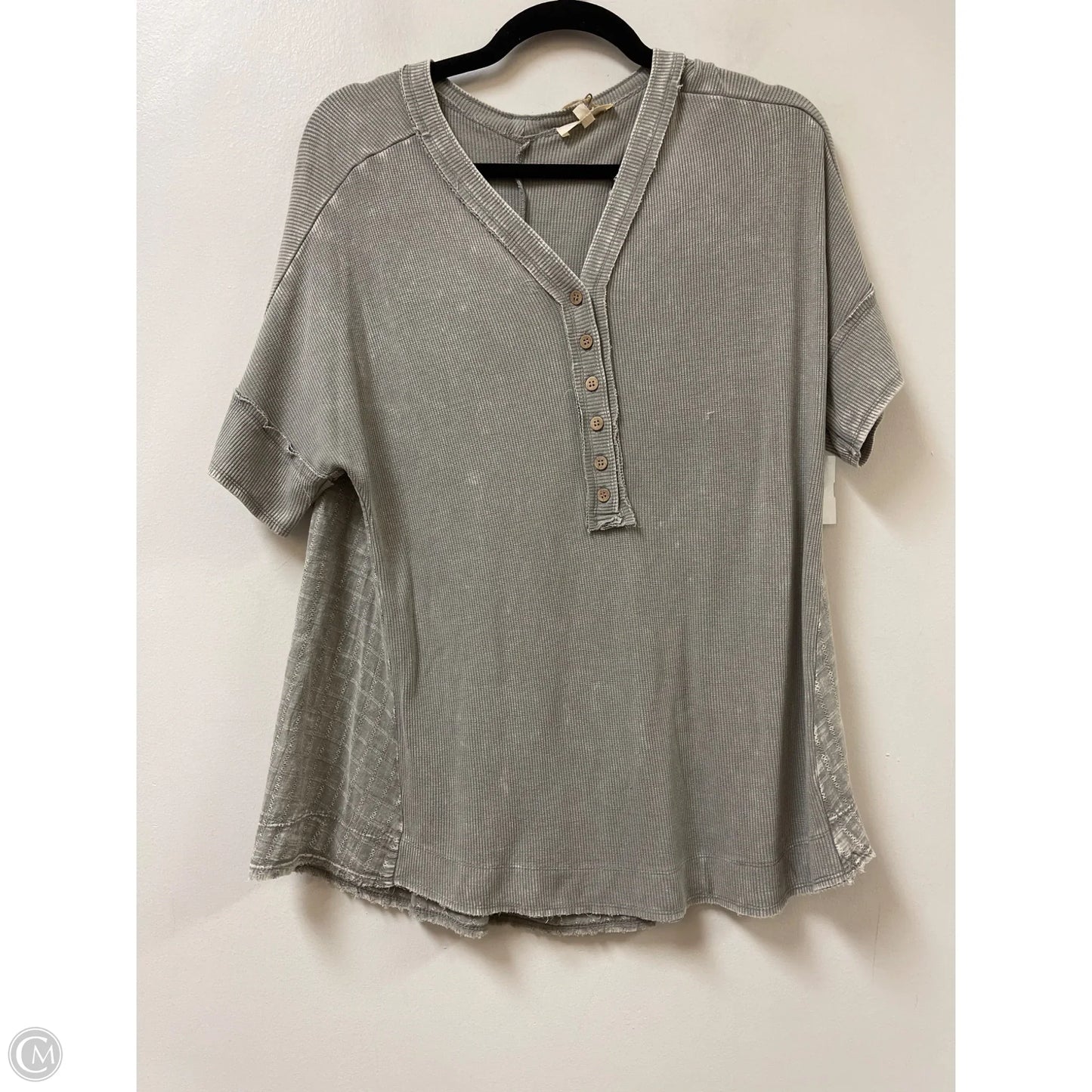Top Short Sleeve By Easel In Grey, Size: S